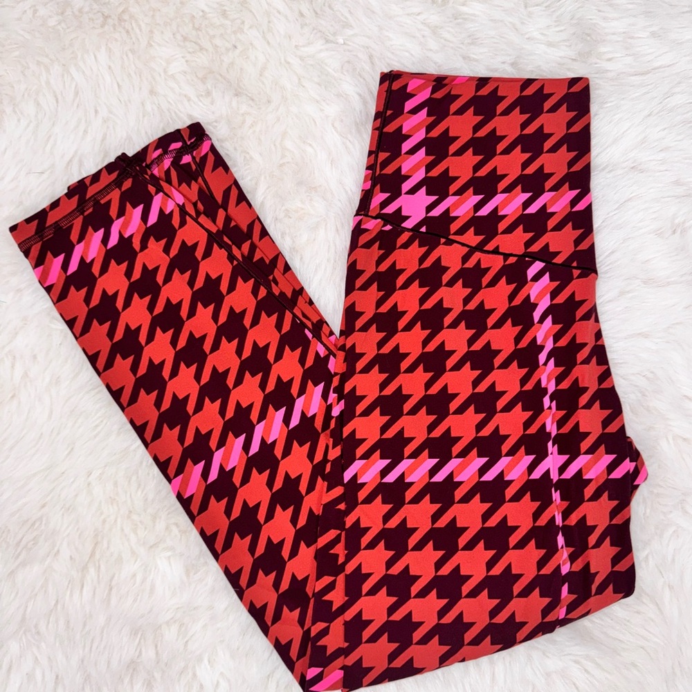 Aerie Red and Pink Houndstooth Leggings